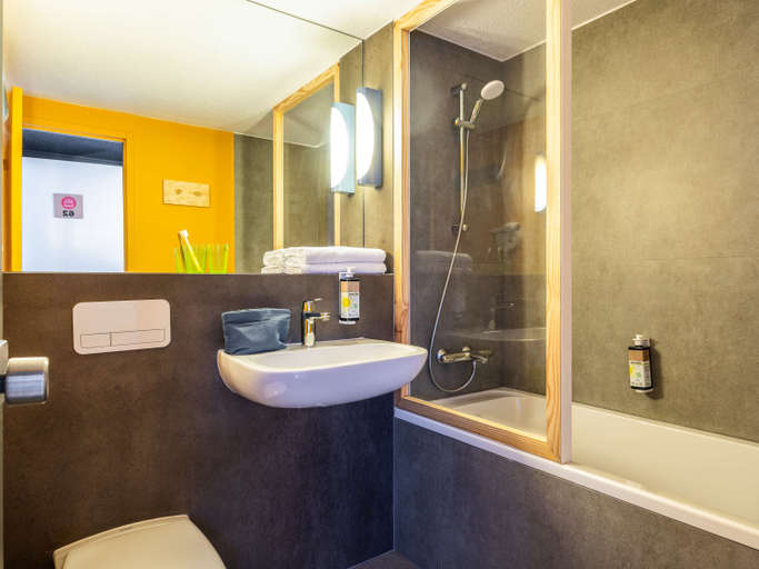 Bathroom 4, greet Brussels Airport Zaventem, Vlaams Brabant