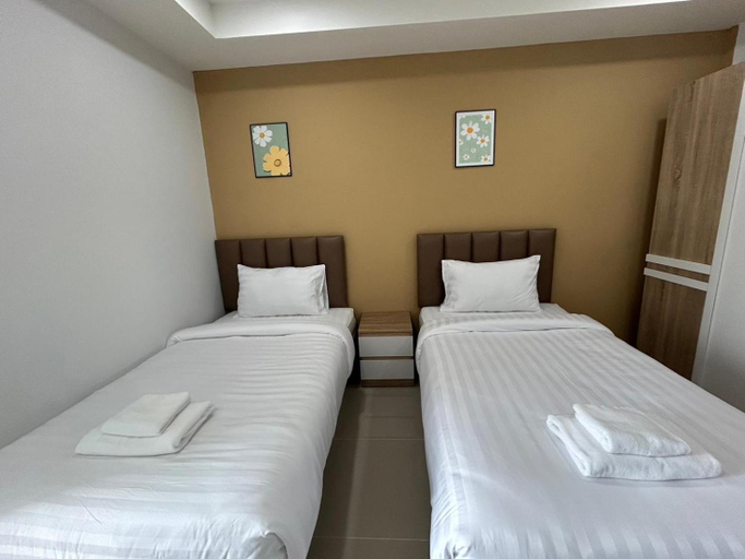 Others 2, อยู่สบายเพลส, Mancha Khiri