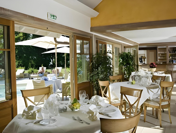 Food & Drinks 5, Villa Cecile, Haute-Savoie