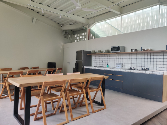 Others 4, HOM Coliving, Badung