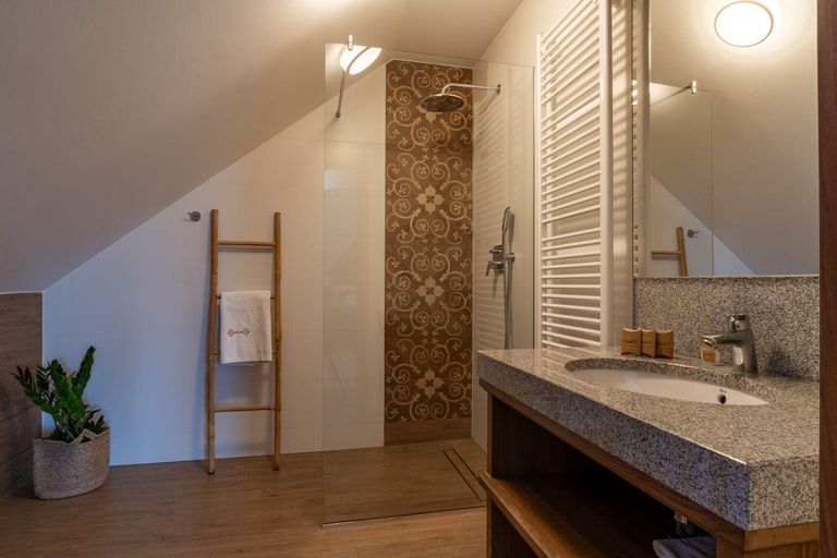 Bathroom, CHRAMIEC, Tatra