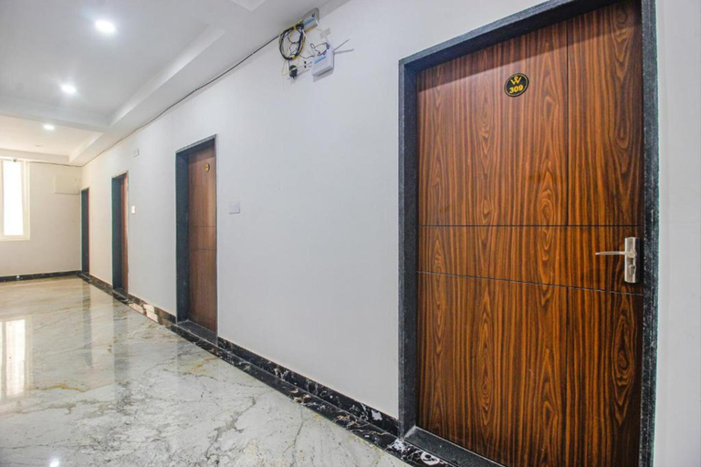 Public Area 2, FabHotel DSR Hotel & Suites - Nr Hitech City Railway Station, Hyderabad