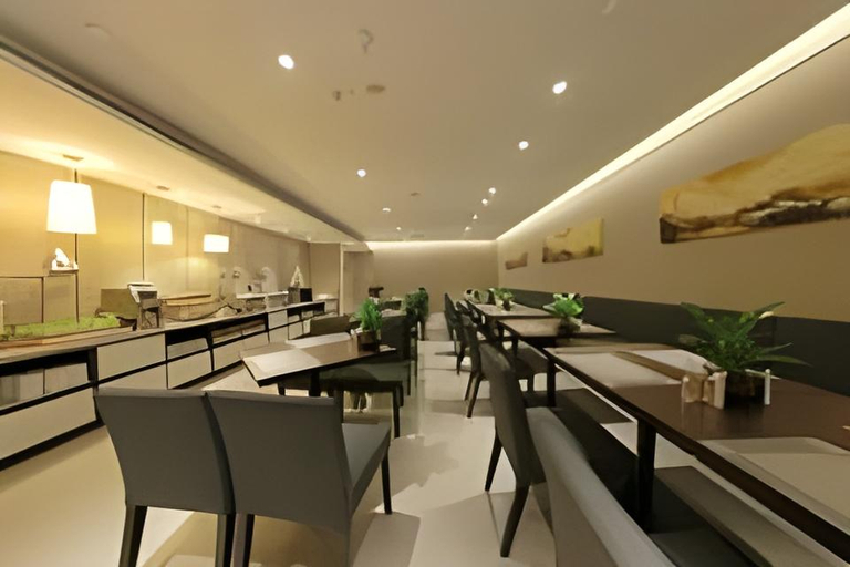 Food & Drinks 5, Home Inn Plus Beijing Chaoyangmen Metro Station, Beijing