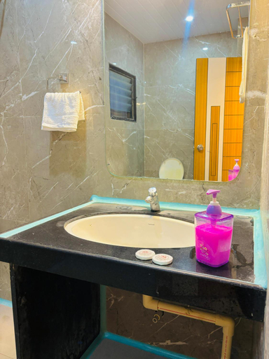 Bathroom 4, Hotel Legend's, Aurangabad