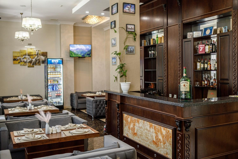 Food & Drinks 5, Park Hotel al Bustan, Shymkent