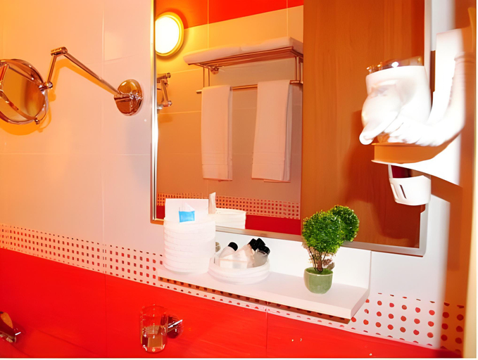 Bathroom 3, Hotel Vila 60, Tiranës
