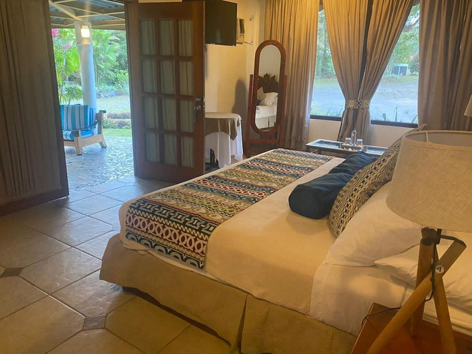 Bedroom 2, Hotel Dos Rios, Bugaba