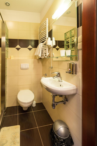 Bathroom 4, Hotel Cesarski, Giżycko