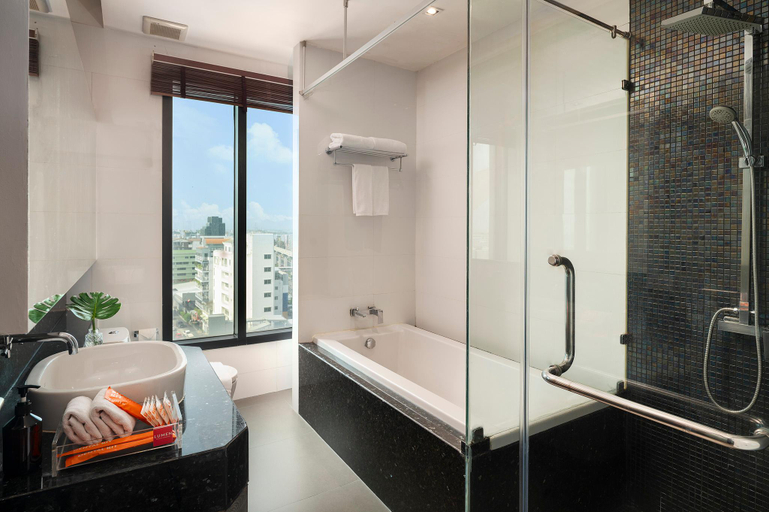 Bathroom 5, Lumen Bangkok Srinakarin, Prawet