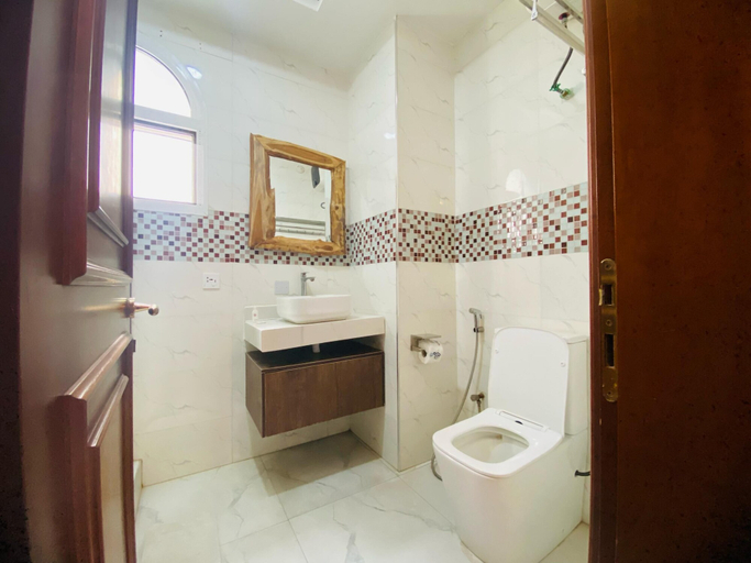 Bathroom 4, PRESKEN HOTEL @ RESIDENCE, Kosofe