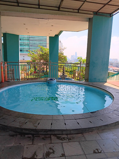 Sport & Beauty, Apart Green Central Full furnish, Jakarta Barat