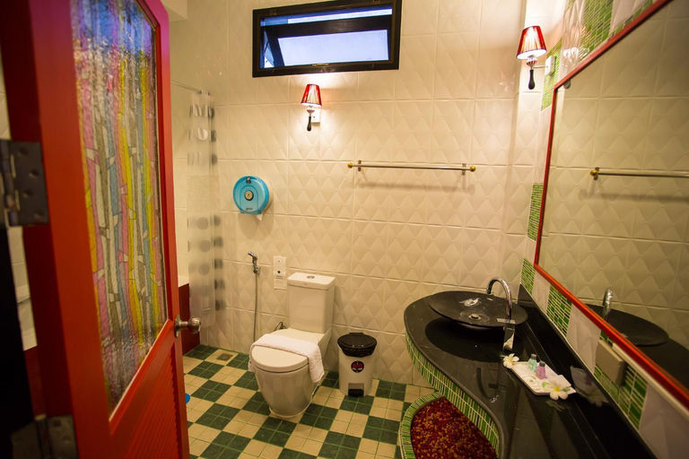 Bathroom 5, Is Am O Chiang Mai Resort, San Sai