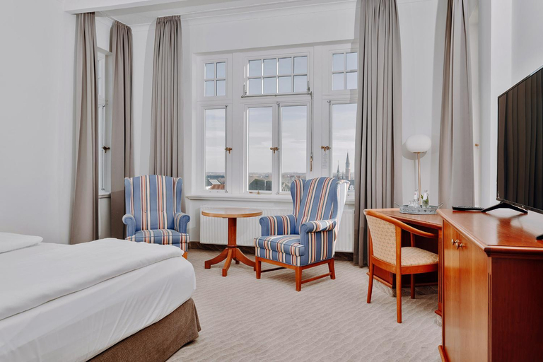 Bedroom, Seehotel Borkum, Leer