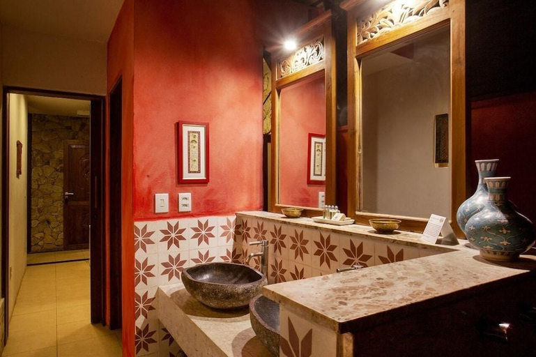 Bathroom 4, Zorah Beach Hotel, Trairi