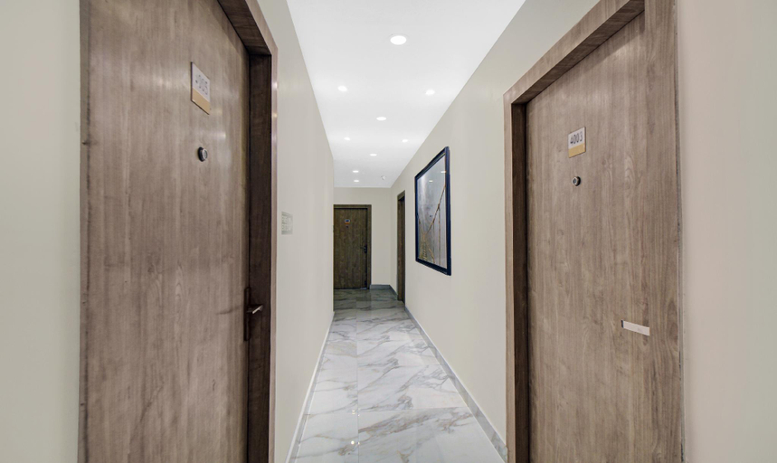 Public Area 3, Itsy Hotels Transit Express Near Sealdah Station, Kolkata