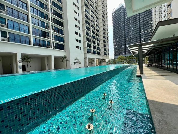 Sport & Beauty 2, Studio Suite @TREFOIL SETIA ALAM (Wifi + Netflix)R, Shah Alam