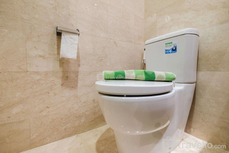 Bathroom 2, Luxurious Studio at Menteng Park Apt By Travelio, Jakarta Pusat