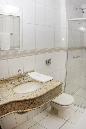 Bathroom 4, Hotel Veneza, Brusque