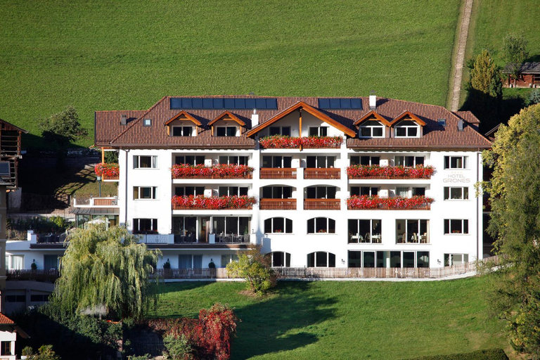 Exterior & Views 1, Hotel Grones, Bolzano