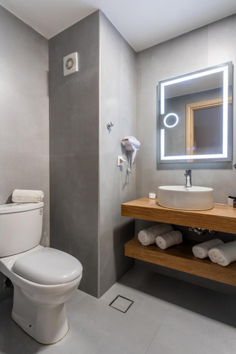 Bathroom 5, Dias by Azul Collection, Crete