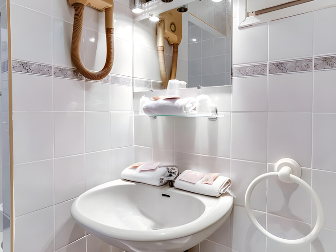 Bathroom 4, Hotel Byakko Nice, Alpes-Maritimes
