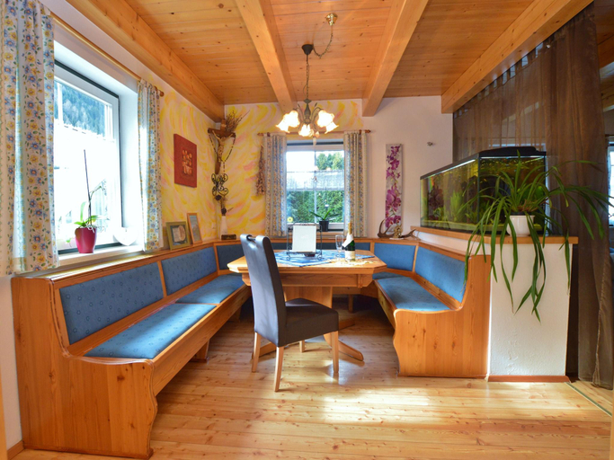 Others 4, Chalet in Einach near Ski Slopes, Murau