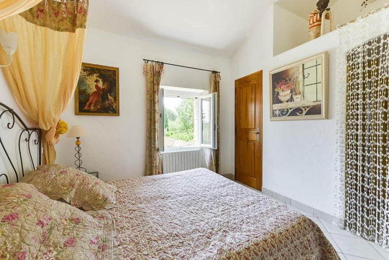 Bedroom 2, Chambre d'hotes le Jardinage, Vaucluse