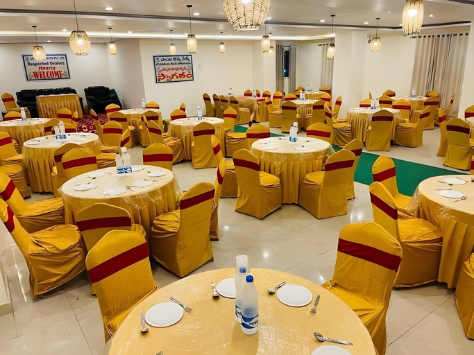 Food & Drinks 4, Hotel Rainbow Tower Shamshabad Airport Zone, Ranga Reddy