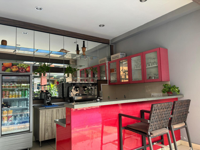 Food & Drinks 5, Palm Beach Hotel Dili, Dili