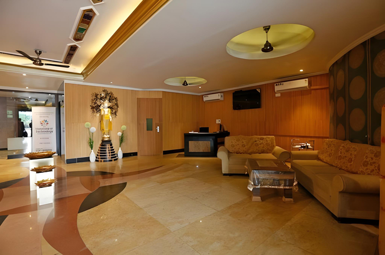 Public Area, Hotel Meenakshi Palace, Jaipur