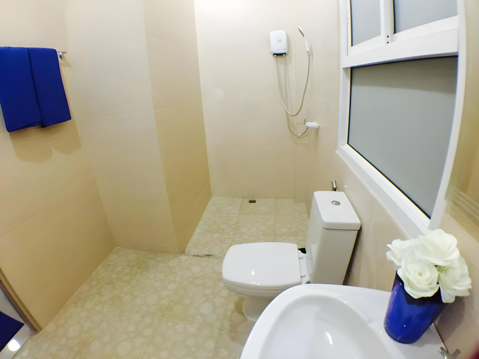 Bathroom 2, The Pool House Pattaya No.1, Bang Lamung