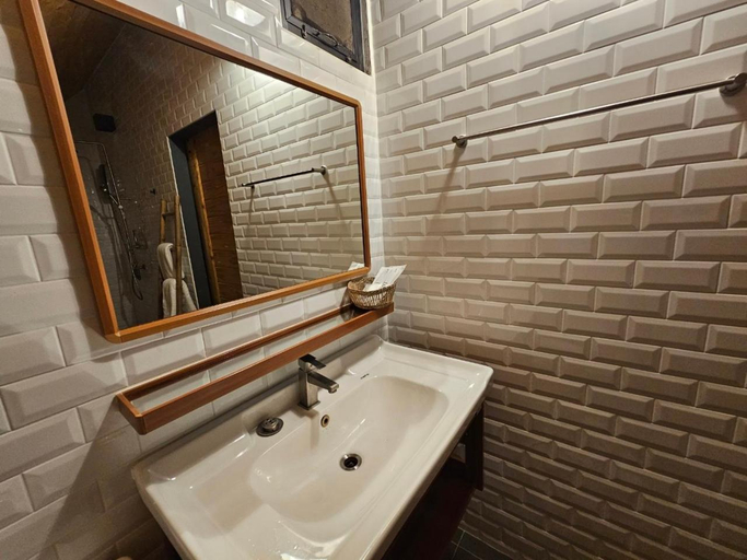 Bathroom 3, Take Time Nature Resort, Si Racha