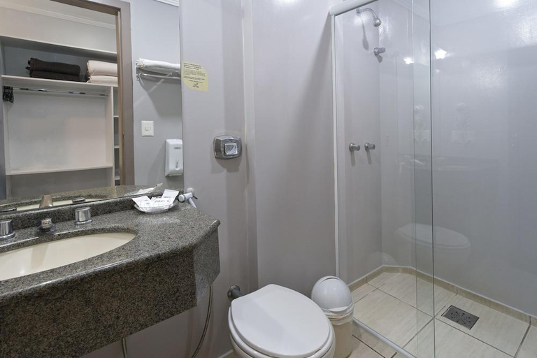 Bathroom 3, Hotel Valerim Florianópolis, Florianopolis