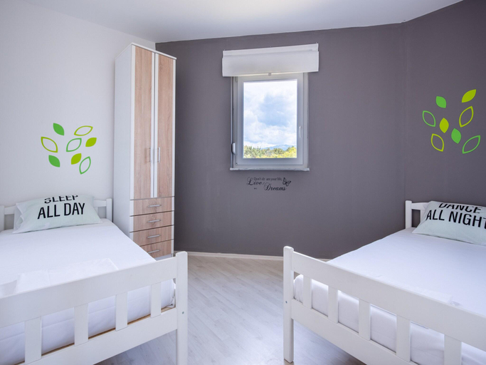 Bedroom 2, Apartment on Pag near Seabeach and Town Center, Novalja