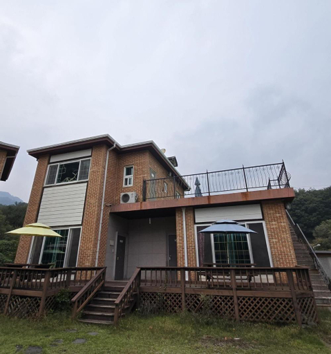 Exterior & Views 4, Dolmadang Cheongsu Pension, Mungyeong