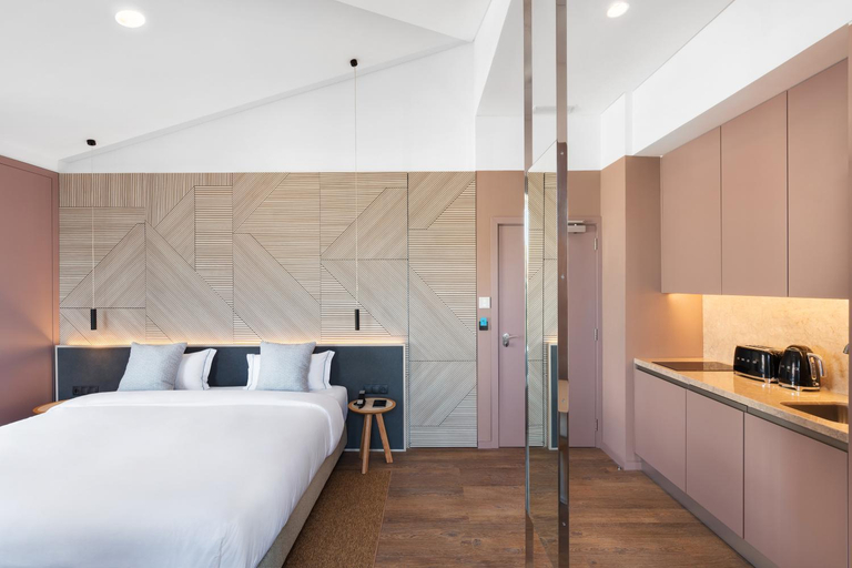 Bedroom 4, OnJ S. Lázaro, Lisbon