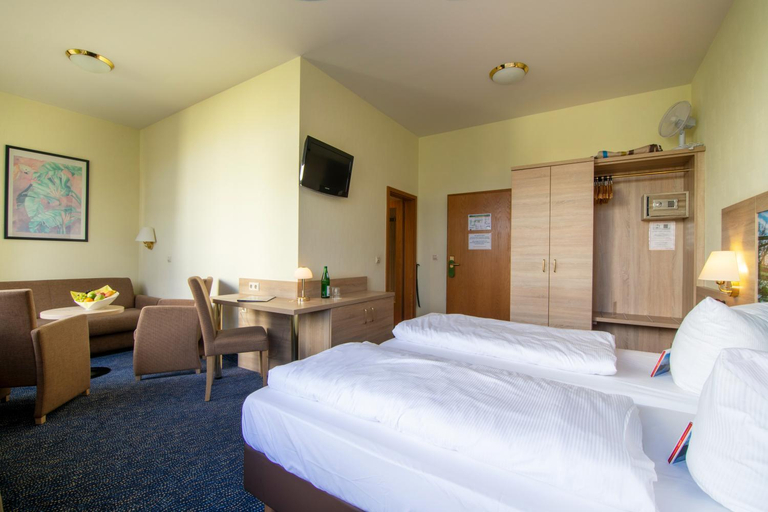 Bedroom 3, Seehotel Grunewald, Berlin