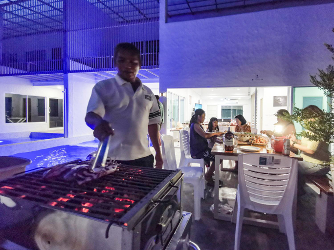 Food & Drinks 5, Thepprasit Cosy, Pattaya