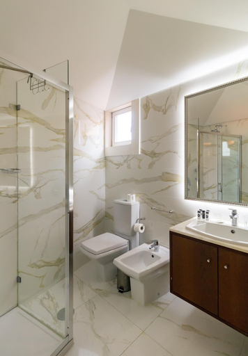 Bathroom 4, Flores Boutique Hotel & Spa, Porto