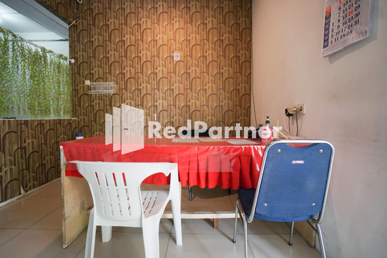 Public Area 3, Griya Sawamah Syariah Mitra RedDoorz, Central Jakarta