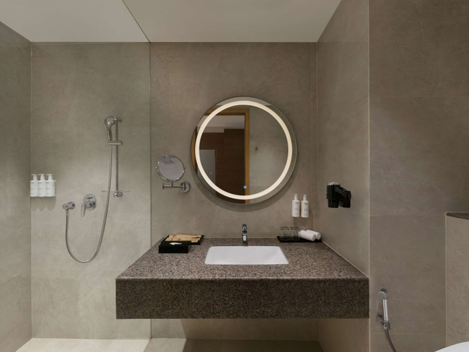 Bathroom 4, MERCURE LUCKNOW GOMTI NAGAR, Lucknow