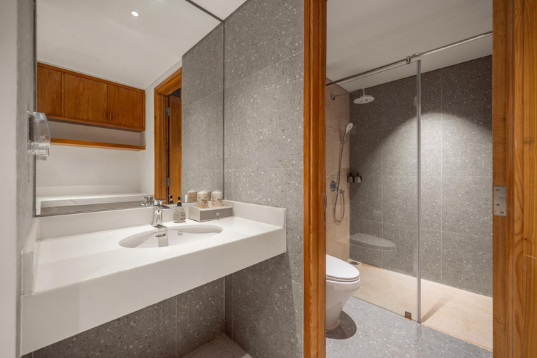Bathroom, Vernalbuilding , Da Nang