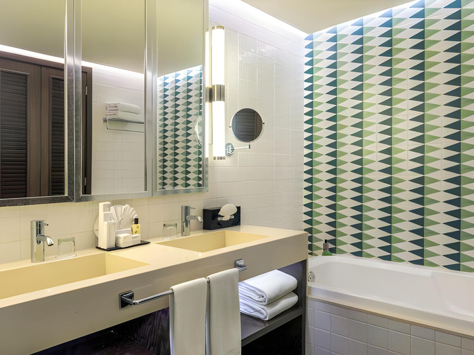 Bathroom 5, El Beso Adults Only at Ocean Riviera Paradise All Inclusive, Cozumel