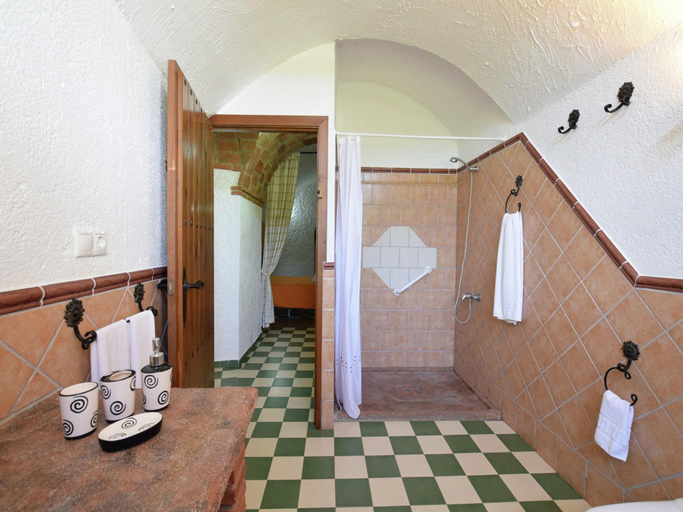 Bathroom 3, Cave House in Guadix with Pool BBQ, Granada