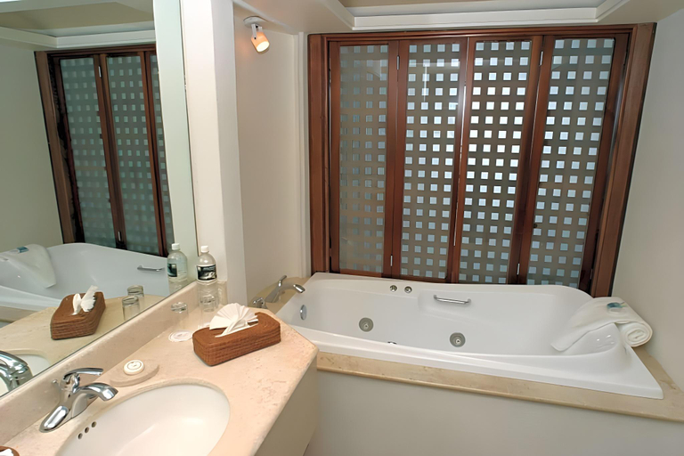 Bathroom 5, GR Solaris Lighthouse - All Inclusive, La Paz
