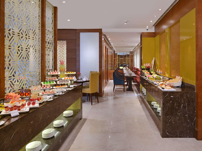 Food & Drinks 5, Golden Sarovar Portico Amritsar, Amritsar
