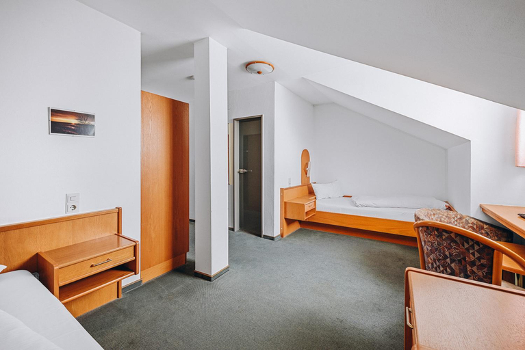 Bedroom 2, Gasthof Pension Post, Eichstätt