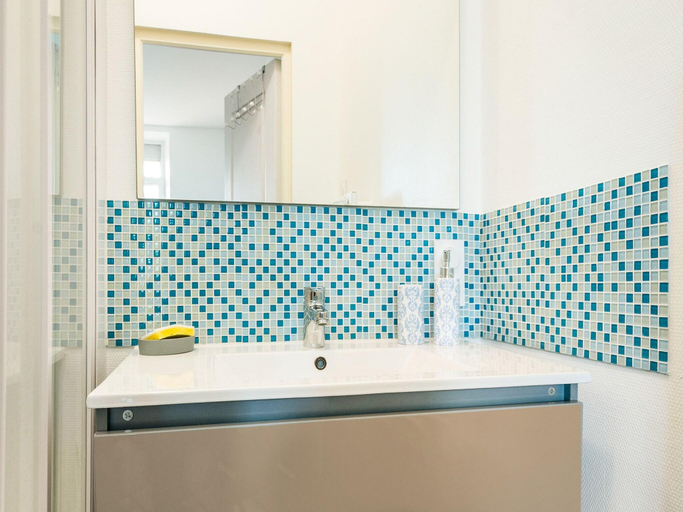 Bathroom 3, Seaside Serenity in Normandy, Calvados