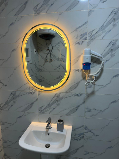 Bathroom 3, Hapi Pyramids Hotel, Al-Ahram