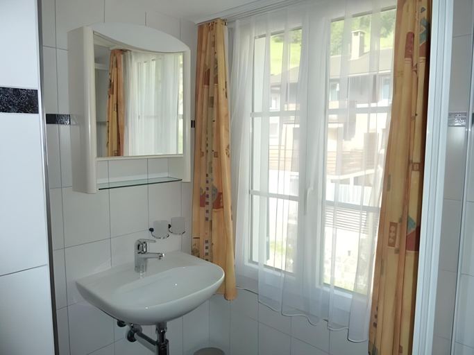 Bathroom 3, Hotel Sternen, Uri